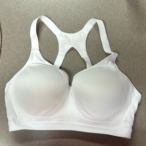 Victoria Secret Incredible Sports Bra, size 36D, white. NWOT. Smoke free home.